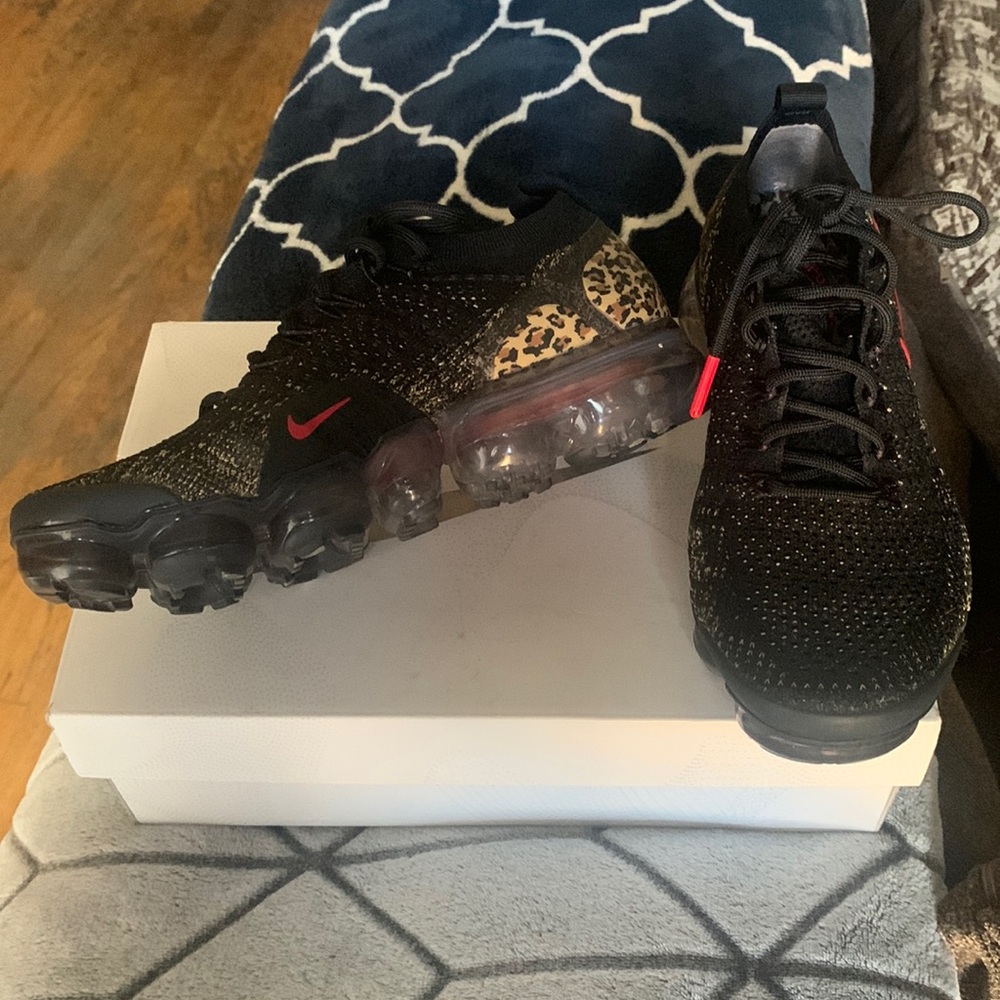 Nike Air Max, Vipormax, Black with Cheetah Print & red Nike swoosh